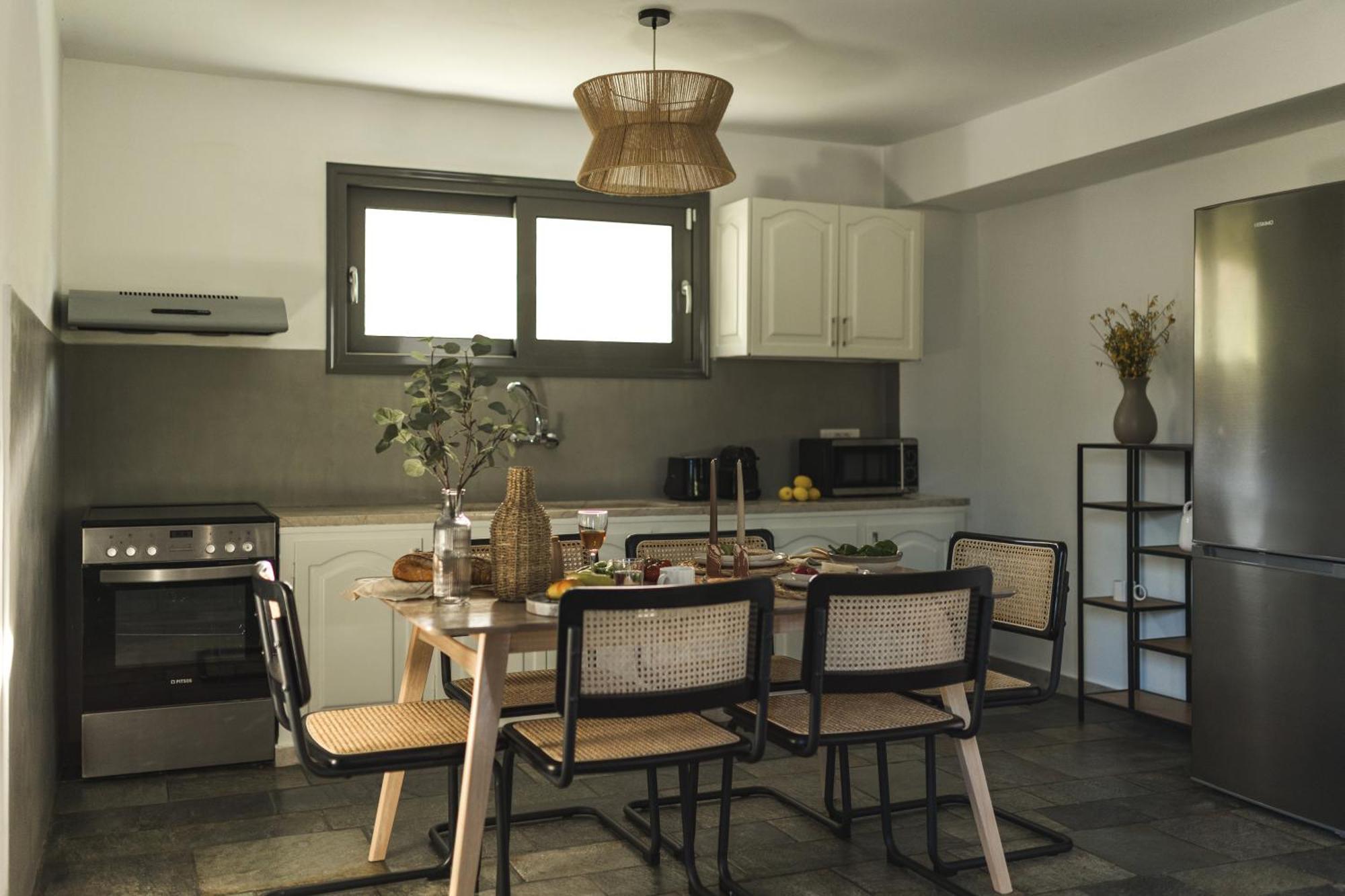 Binios Villa - Private Pool, Walking Distance From The Beach Vasilikí Buitenkant foto