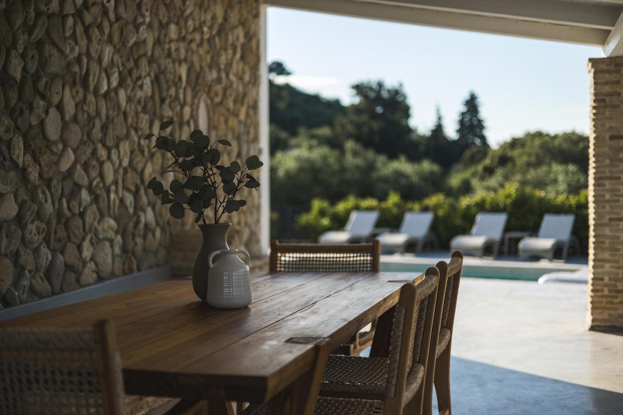 Binios Villa - Private Pool, Walking Distance From The Beach Vasilikí Buitenkant foto