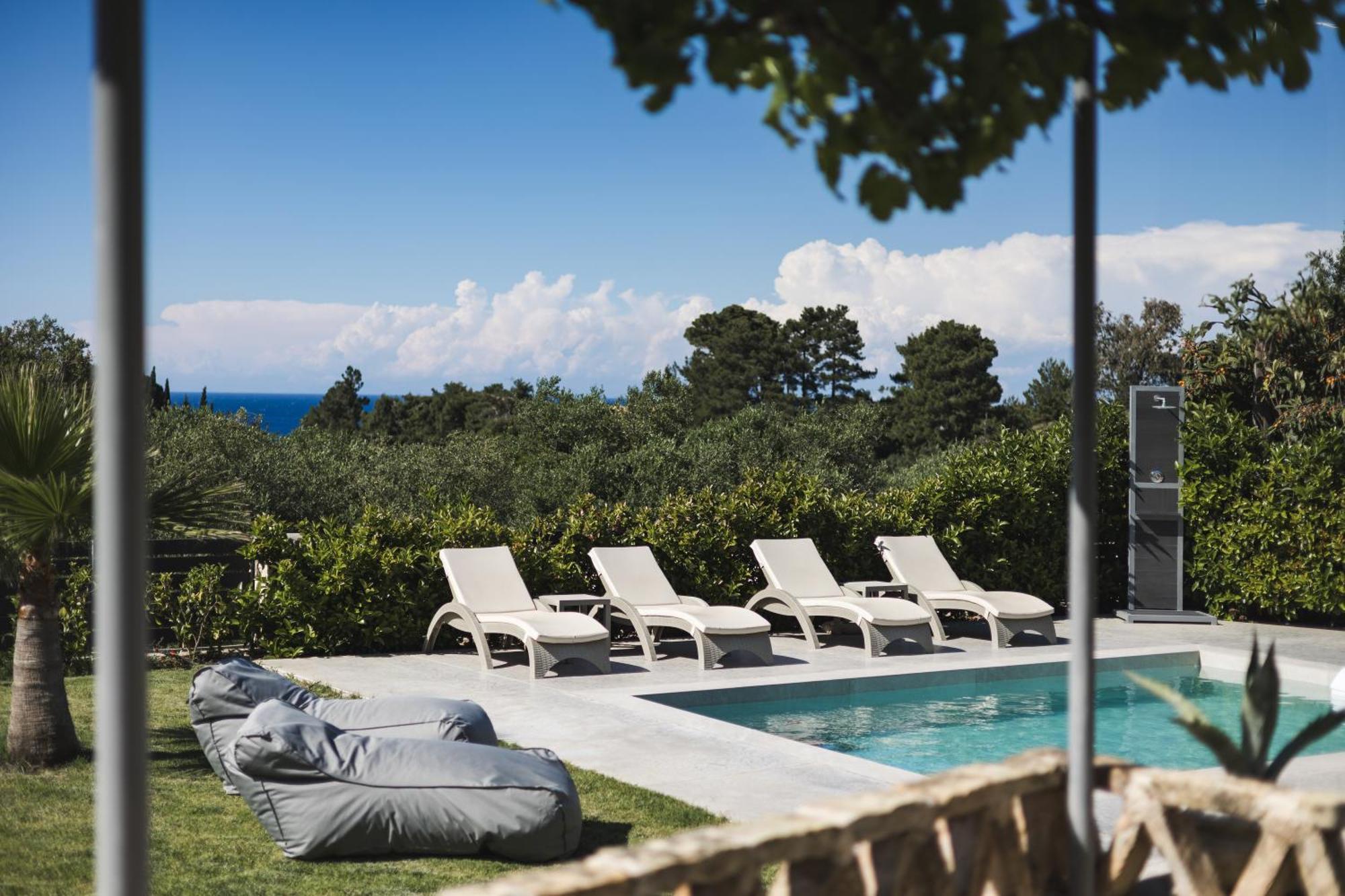 Binios Villa - Private Pool, Walking Distance From The Beach Vasilikí Buitenkant foto