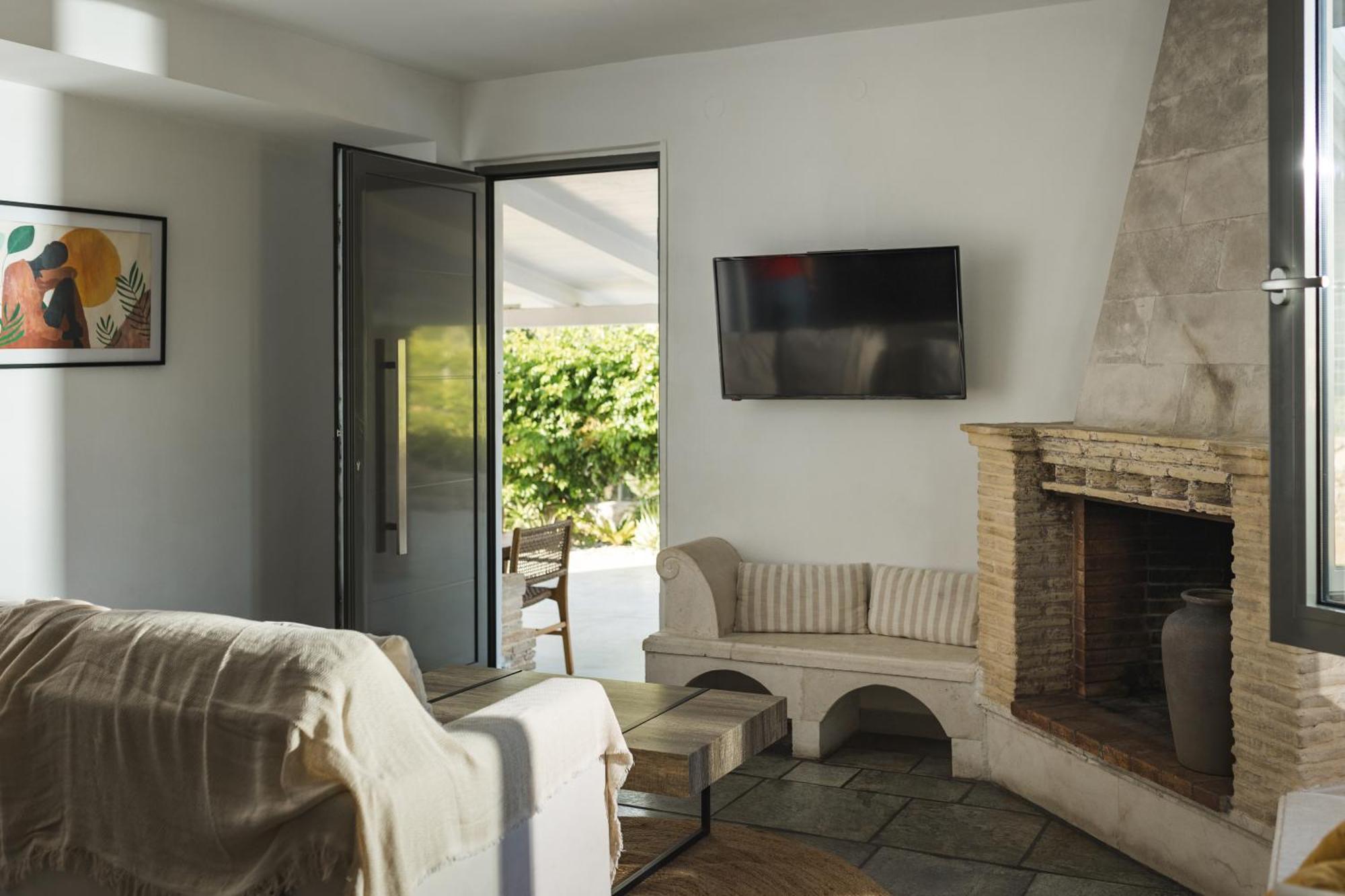 Binios Villa - Private Pool, Walking Distance From The Beach Vasilikí Buitenkant foto